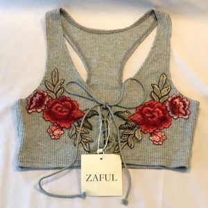 ZAFUL Crop Tank Top. Gray With Appliqué Roses Size XS-S